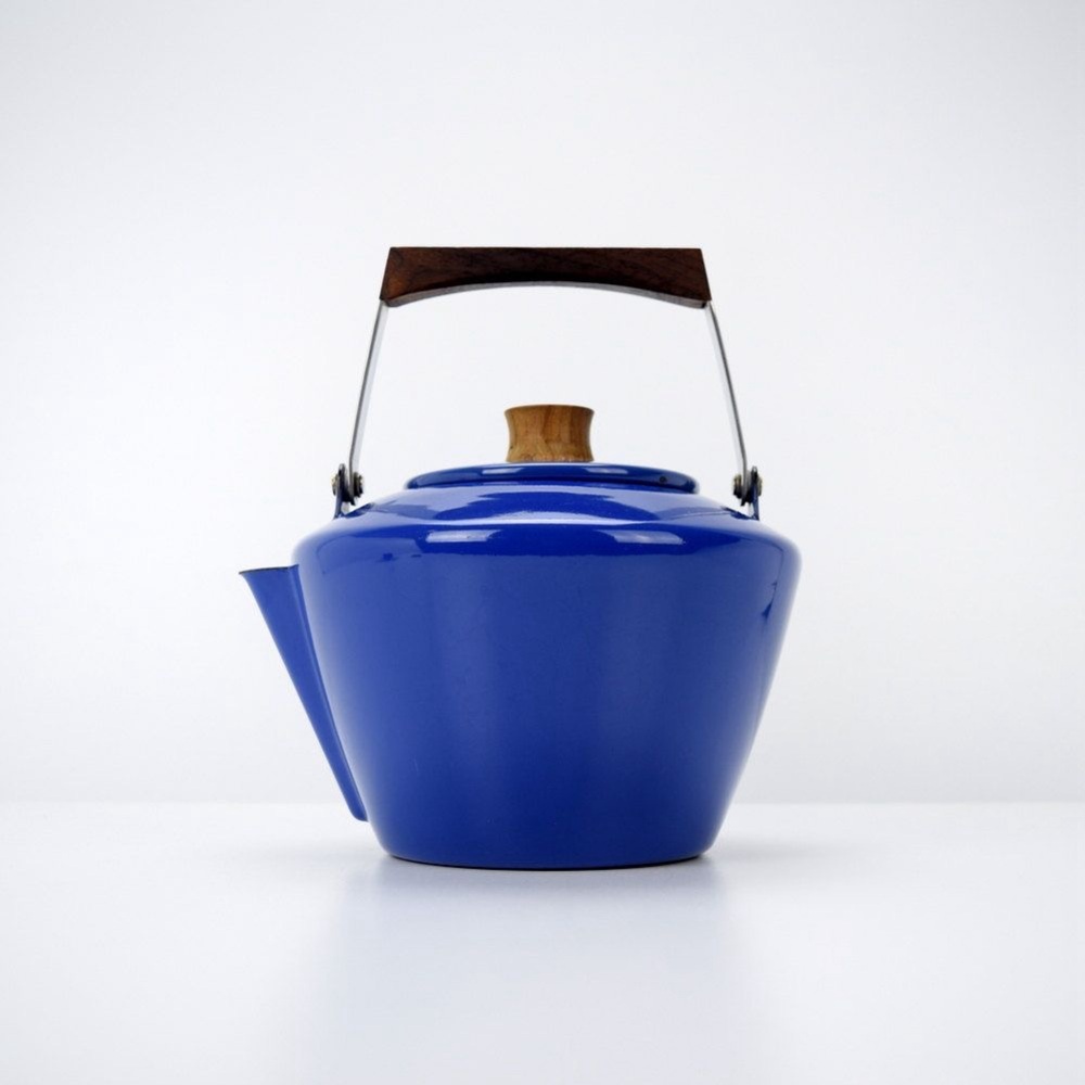 Cathrineholm - Tivoli tea kettle - Colbalt  Blue